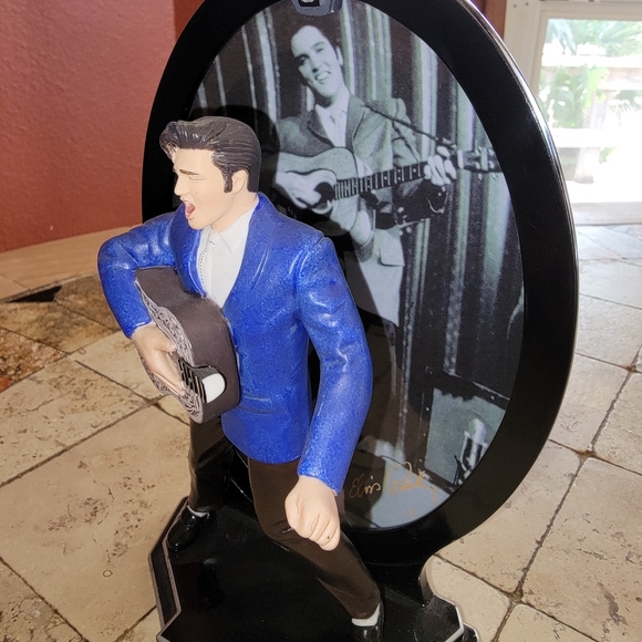 Rare Vintage Elvis Presley memorabilia - Picture 2 of 3